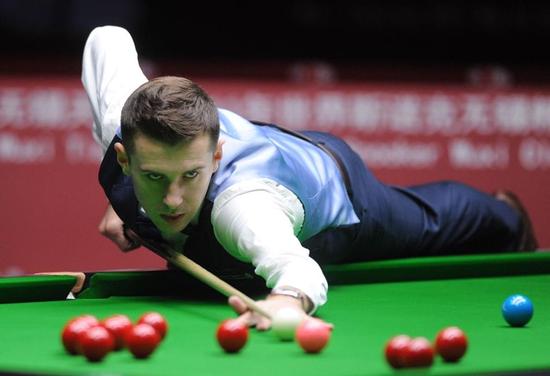 色表现荣膺 色表现荣膺